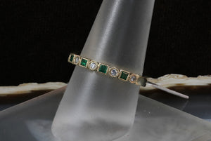 Alternating Emerald and Diamond Stacker